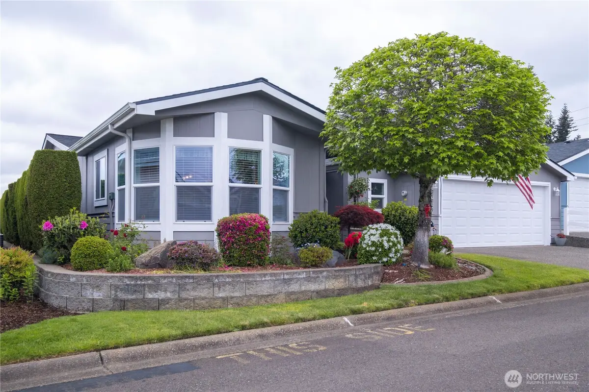 27229 217th Place Se, Maple Valley, WA 98038 - #1