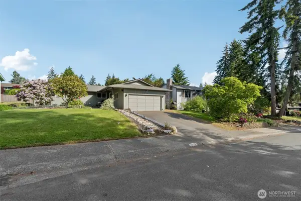 2026 Timber Trl, Bothell, WA 98012