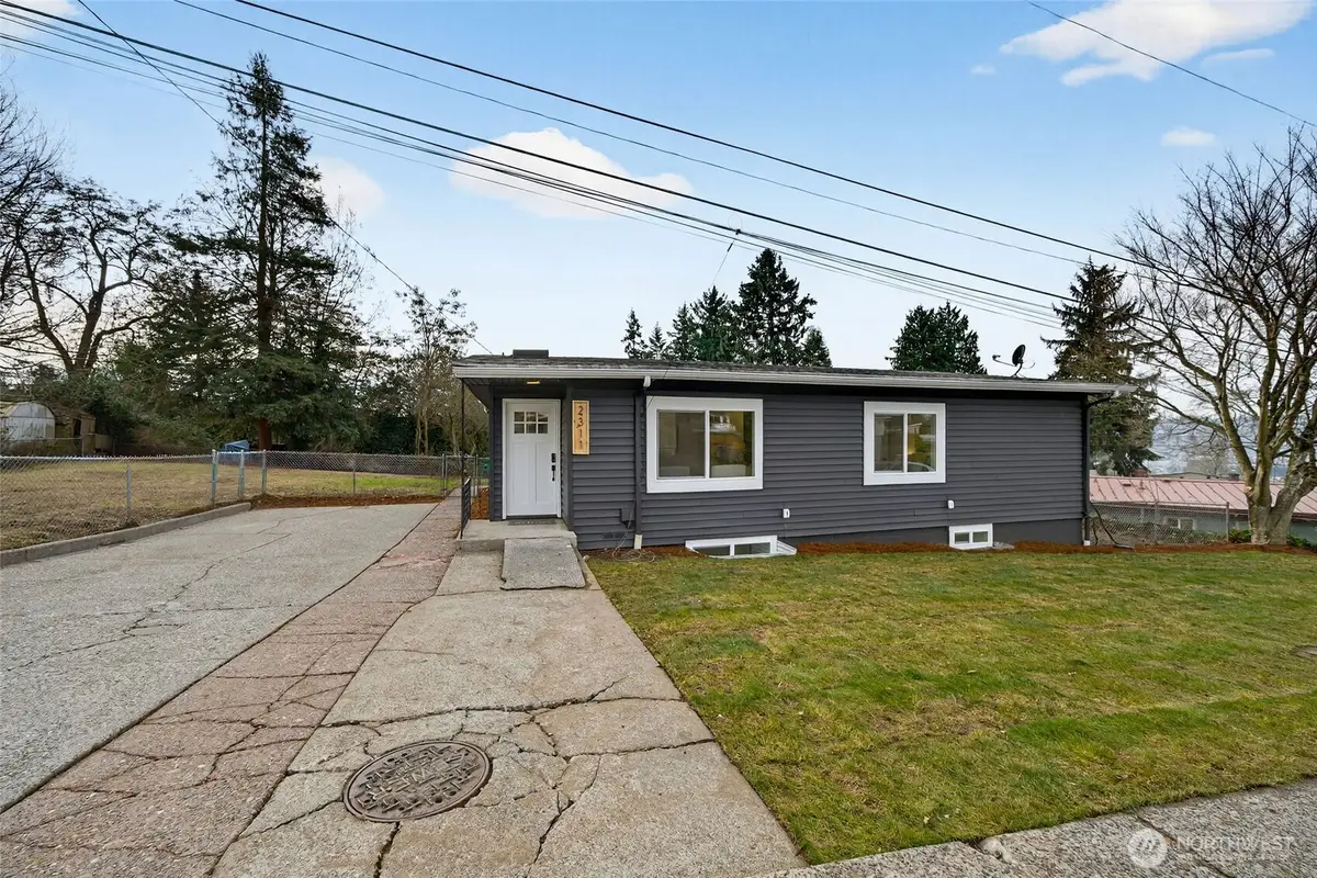 2311 NE 6th Place, Renton, WA 98056 - #1