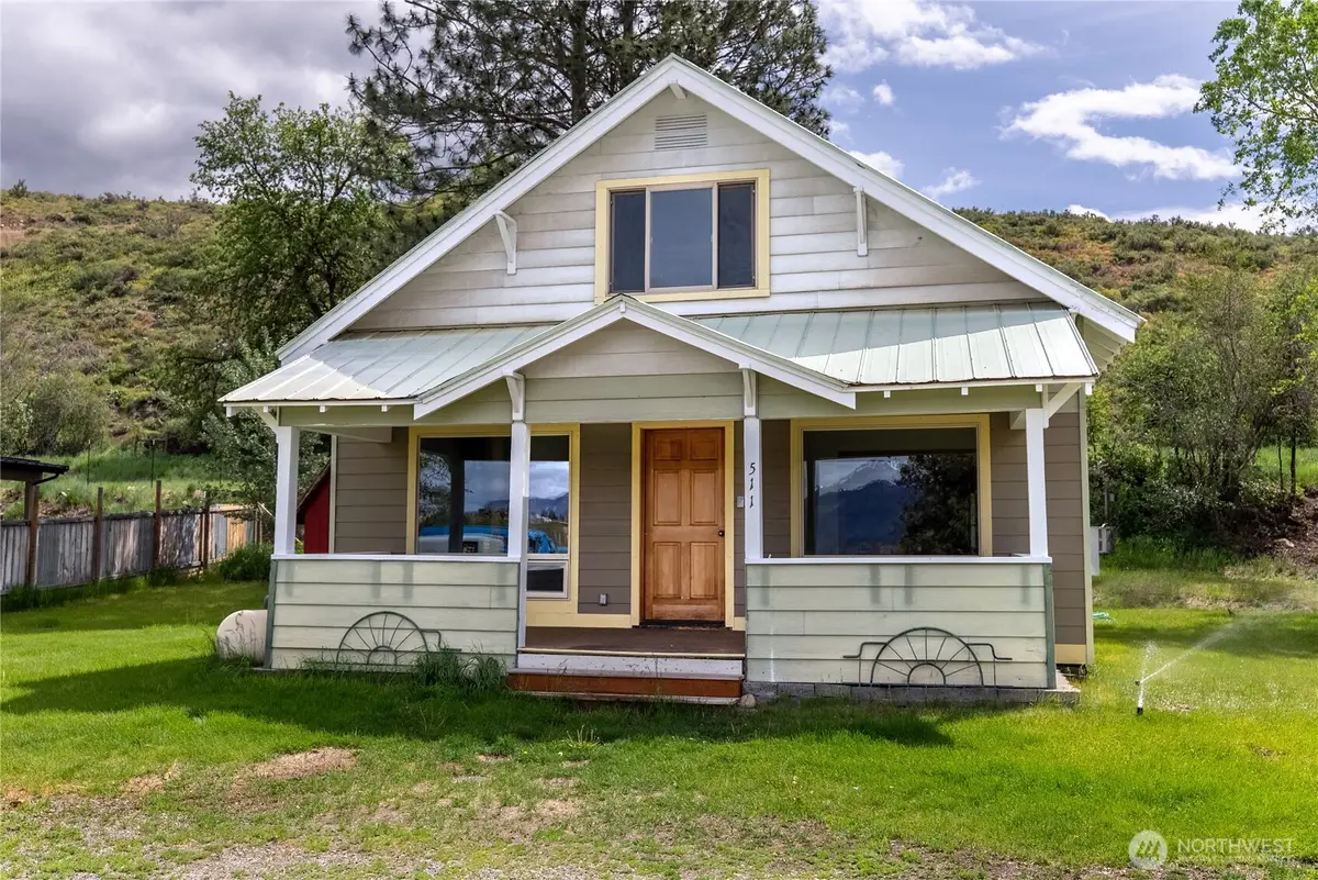 511 Bluff St, Winthrop, WA 98862 - #1