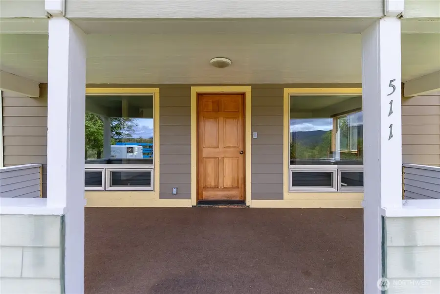 511 Bluff St, Winthrop, WA 98862 - #2