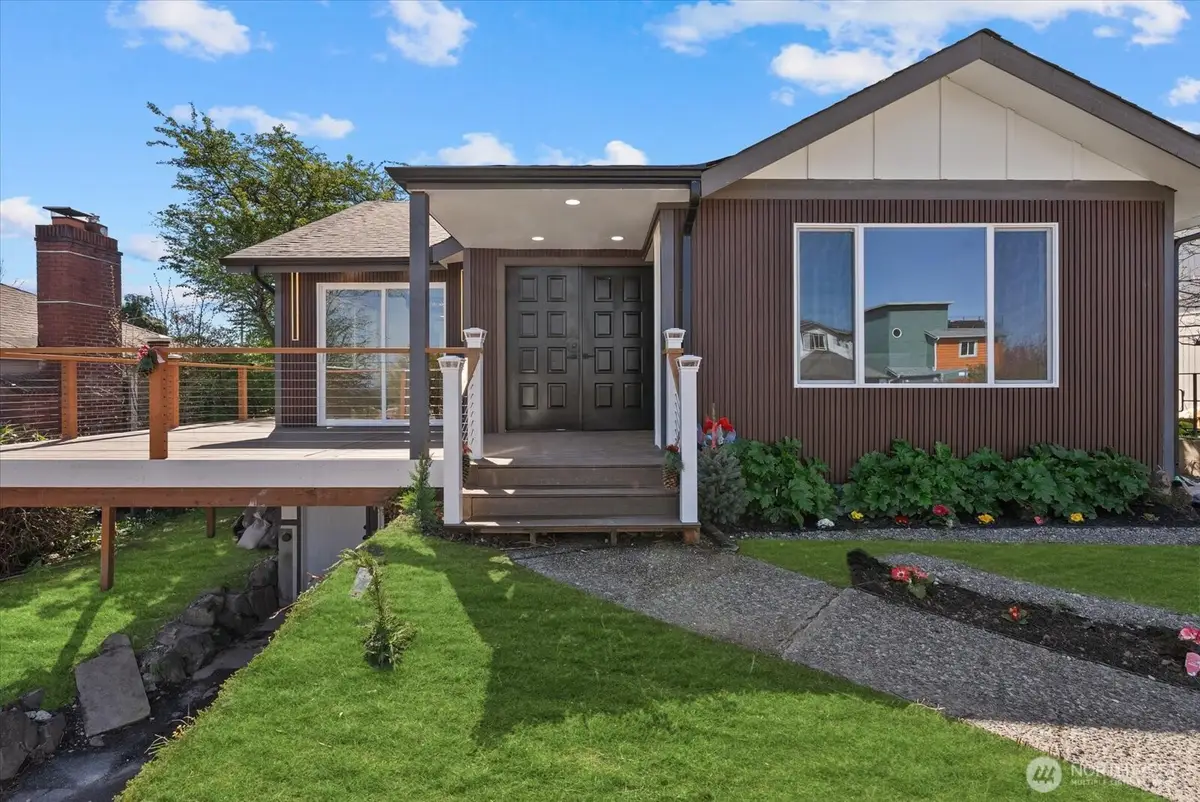 7915 S Lakeridge Drive, Seattle, WA 98178 - #1