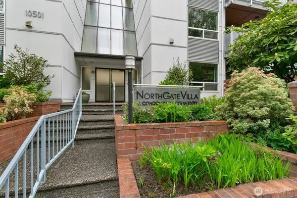 10501 8th Avenue Ne #126, Seattle, WA 98125