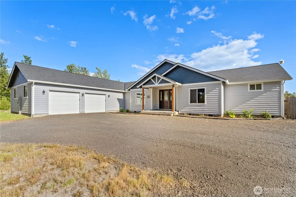 249 Flatt Road, Kelso, WA 98626 - #1
