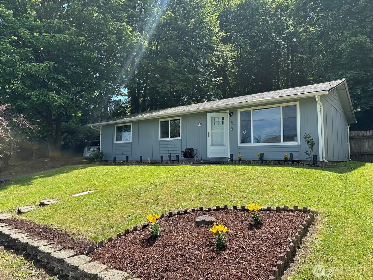705 Grandview Avenue, Shelton, WA 98584 - #1