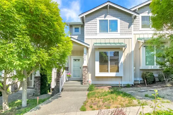 1924 S 240th Street, Des Moines, WA 98198