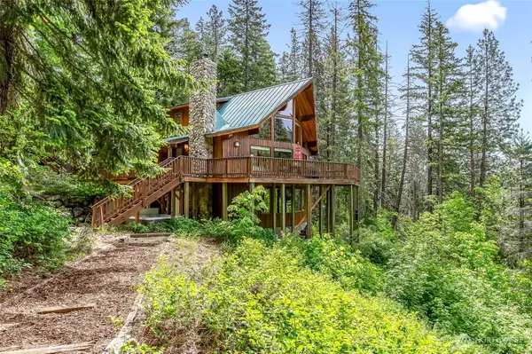 16761 Lakeview Drive, Leavenworth, WA 98826