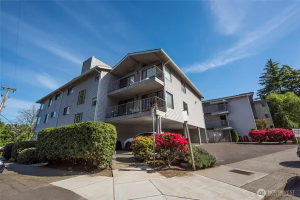 2562 Thorndyke Avenue W #405, Seattle, WA 98199