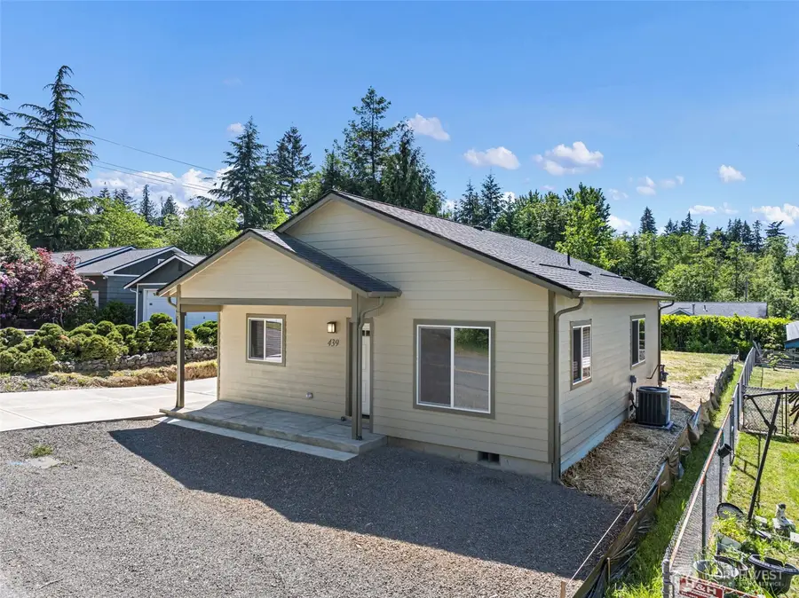 439 Sunnyhill Road W, Bremerton, WA 98312 - #2