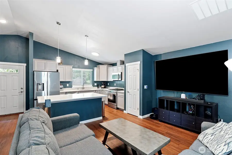 439 Sunnyhill Road W, Bremerton, WA 98312 - #3