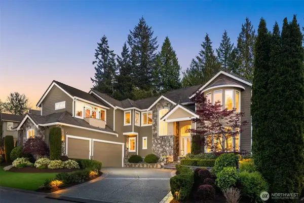 8251 154th Avenue Se, Newcastle, WA 98059