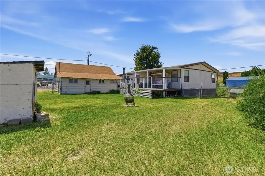 415 Sunny Drive, Electric City, WA 99123 - #2