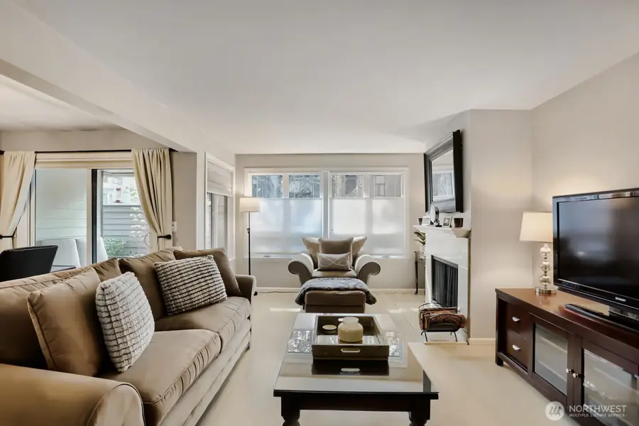 6300 Sand Point Way Ne #103, Seattle, WA 98115 - #3