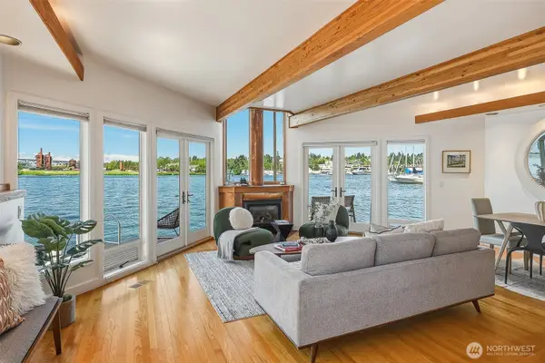 10 E Roanoke Street #8, Seattle, WA 98102
