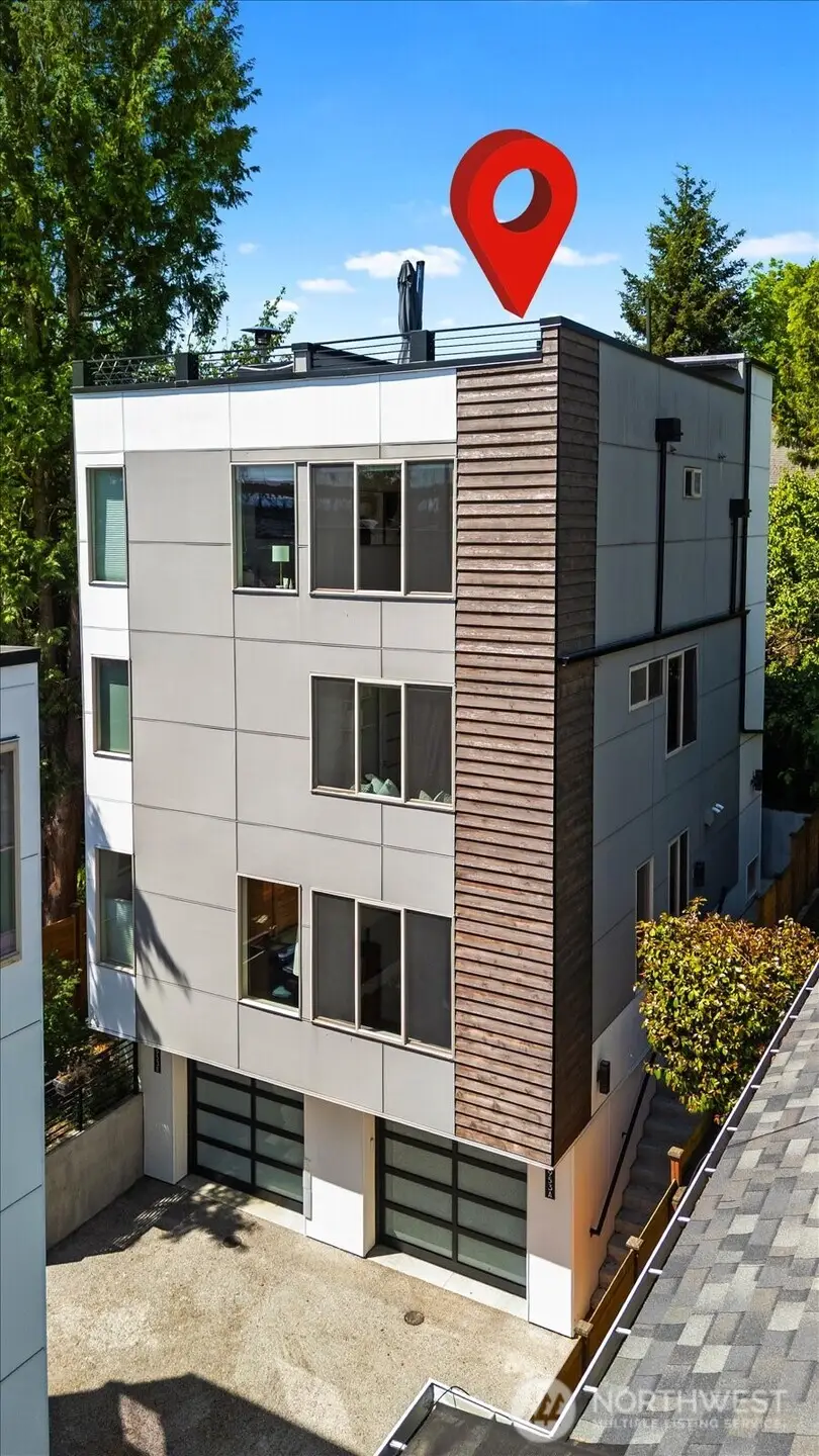 3953 1st Avenue Ne #A, Seattle, WA 98105 - #2