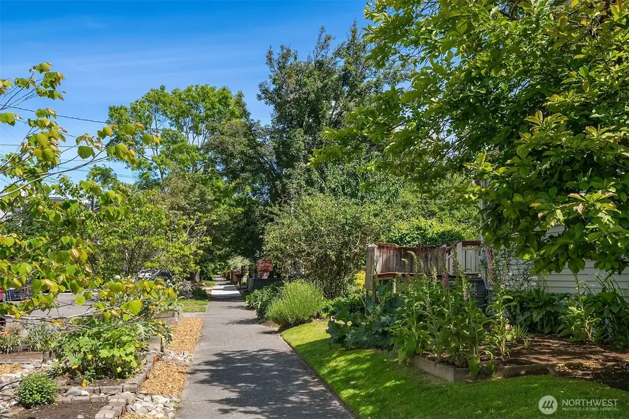 5216 9th Avenue Nw, Seattle, WA 98107 - #2