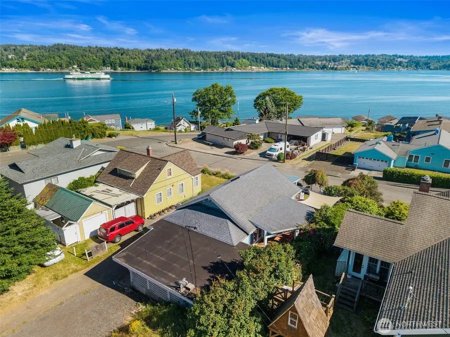 2708 E 10th Street, Bremerton, WA 98310 - #3
