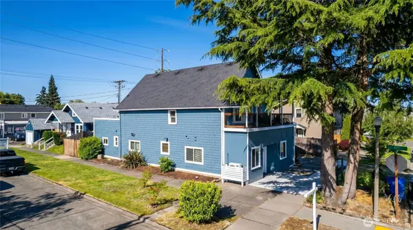 1102 N Sheridan Avenue, Tacoma, WA 98403