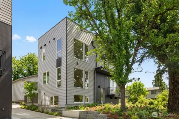 4409 21st Avenue Sw, Seattle, WA 98106