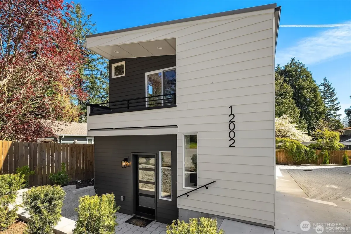 12002 20th Avenue Ne, Seattle, WA 98125 - #1