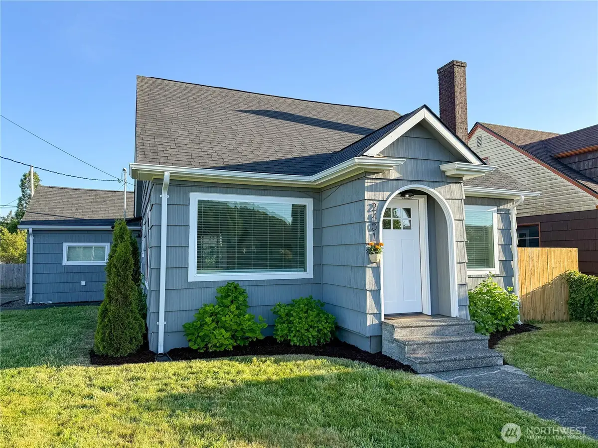 2401 Aberdeen Avenue, Aberdeen, WA 98520 - #1