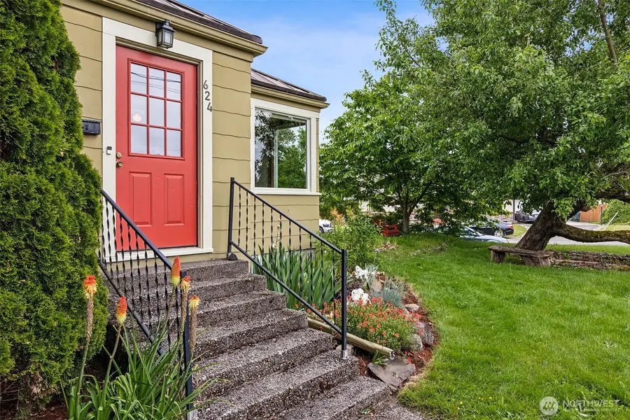 624 S Gold Street, Centralia, WA 98531 - #2