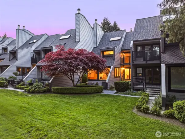 10327 NE 19th Place, Bellevue, WA 98004