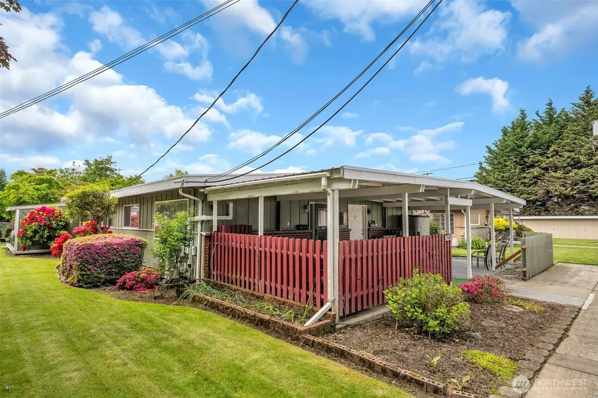348 7th Place Se #Unit 1, Puyallup, WA 98372 - #1