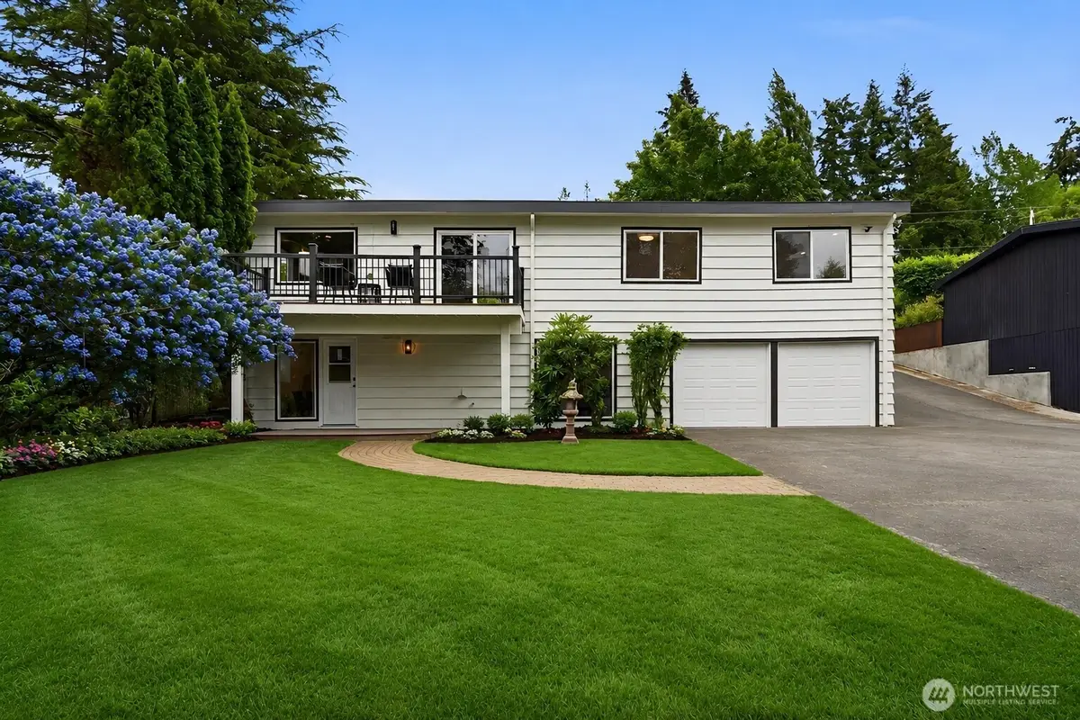 325 105th Ave Se, Bellevue, WA 98004 - #1