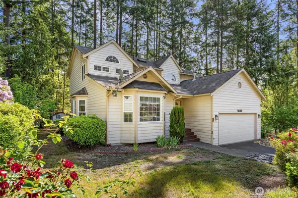 9230 Withers Place Nw, Bremerton, WA 98311
