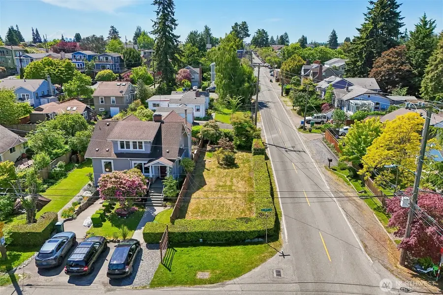 8620 28th Avenue Nw, Seattle, WA 98117 - #2
