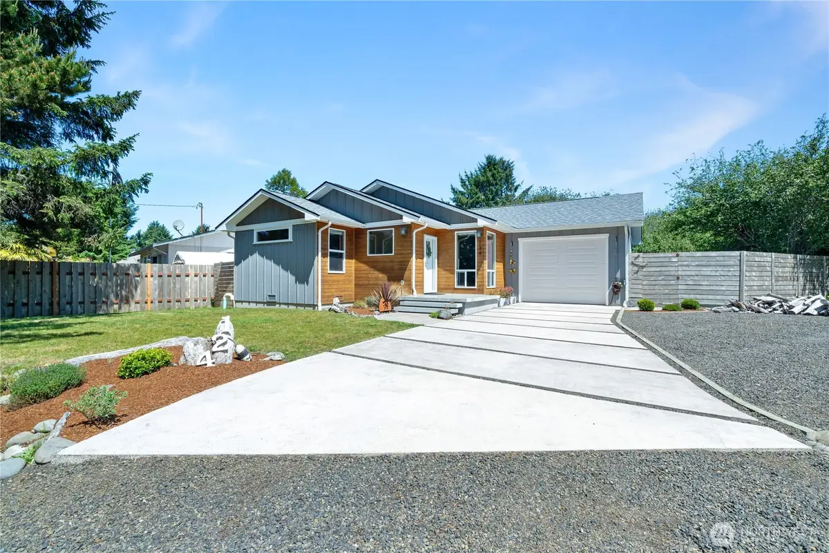 124 N Wynoochee Drive Sw, Ocean Shores, WA 98569 - #1