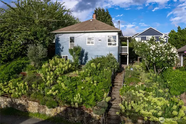 1012 S 20th Avenue, Seattle, WA 98144