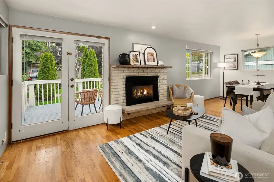 225 32nd Avenue E, Seattle, WA 98112 - #3