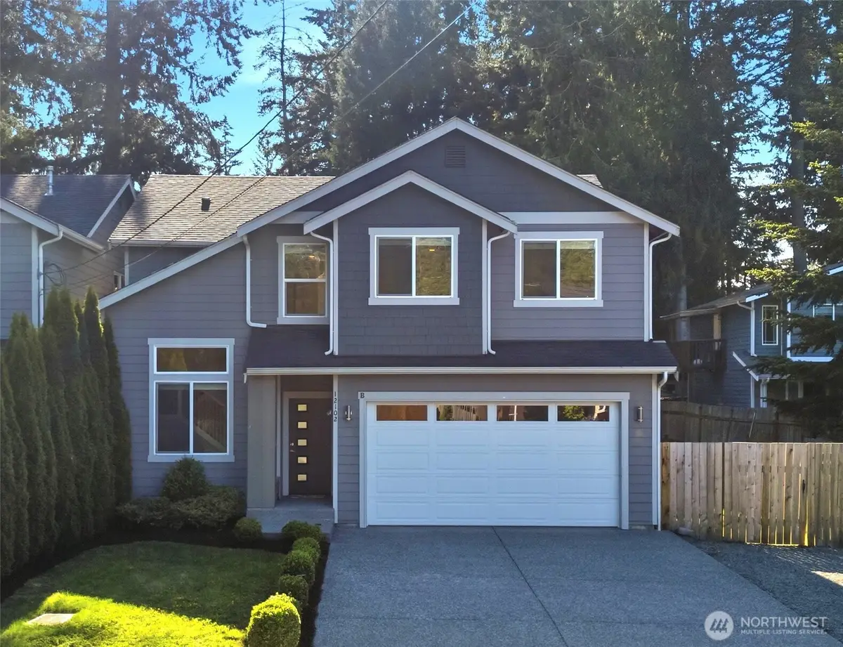 12102 10th Drive Se #B, Everett, WA 98208 - #1