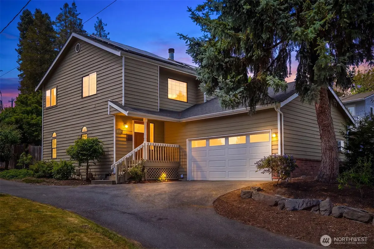 4831 37th Avenue Ne, Seattle, WA 98105 - #1