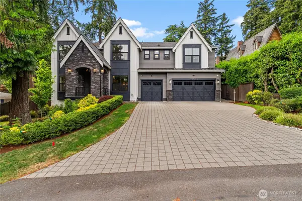 10668 SE 32nd Street, Bellevue, WA 98004