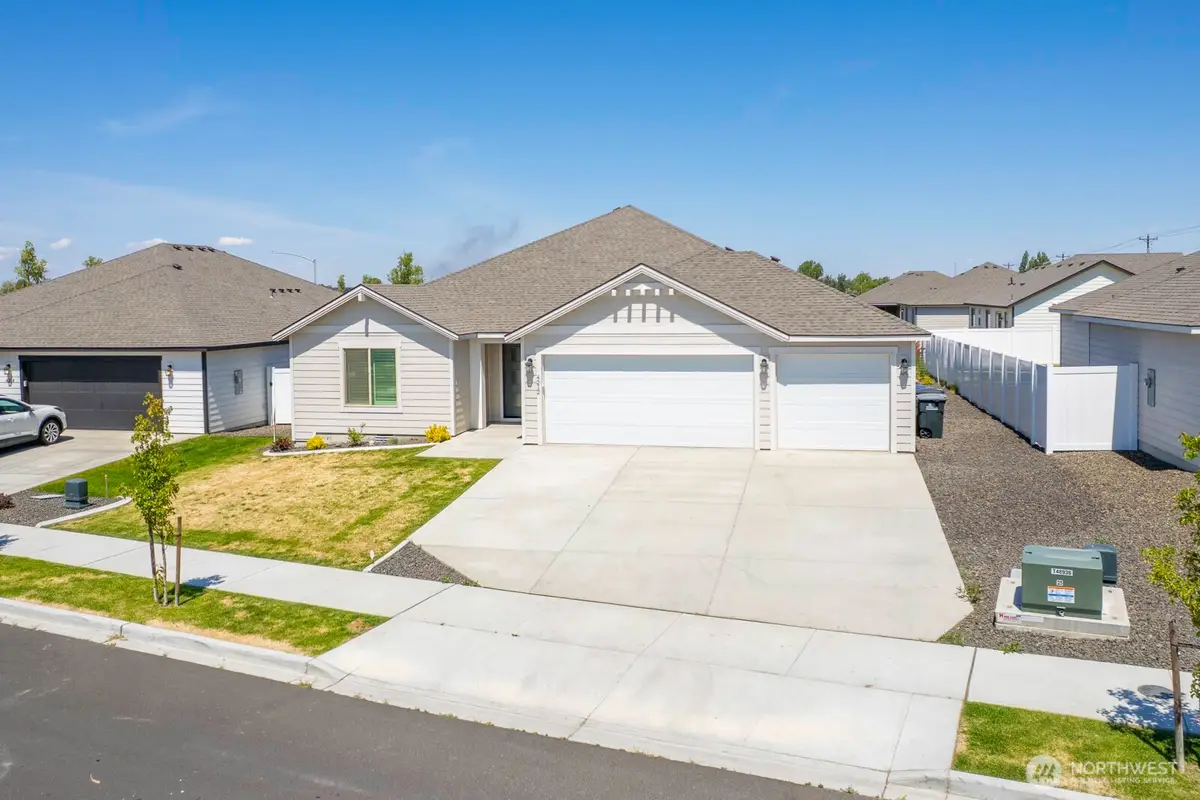 4212 W Sandy Court, Moses Lake, WA 98837 - #1