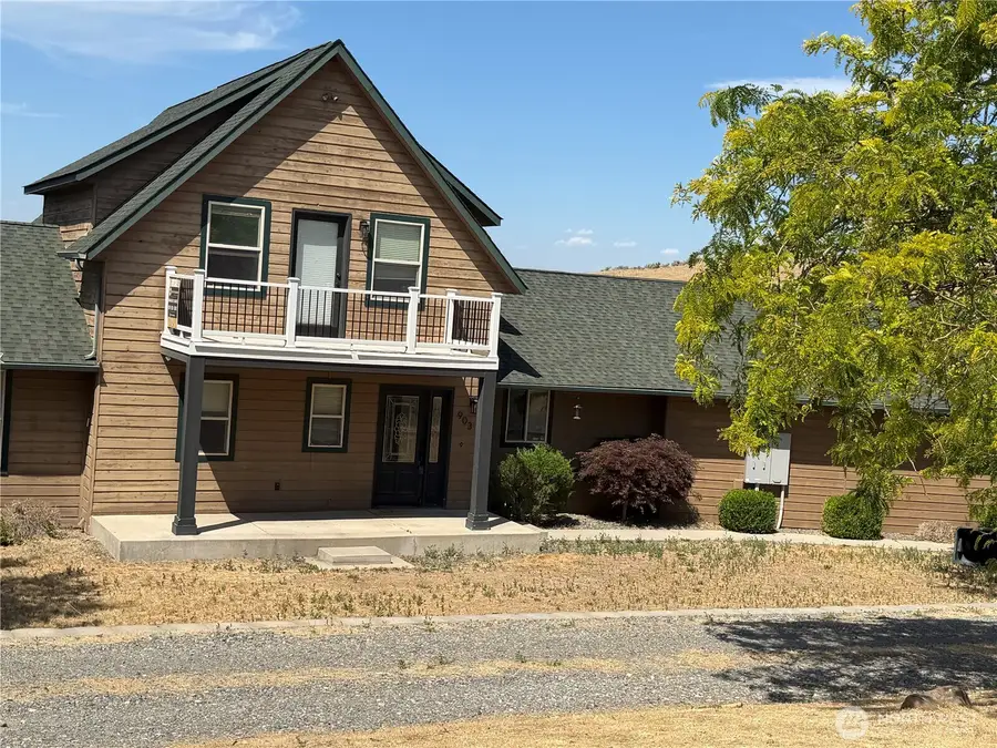 903 E Norman Road, Yakima, WA 98901 - #2