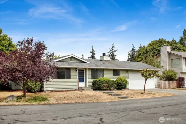 968 SW Kingma Court, Oak Harbor, WA 98277