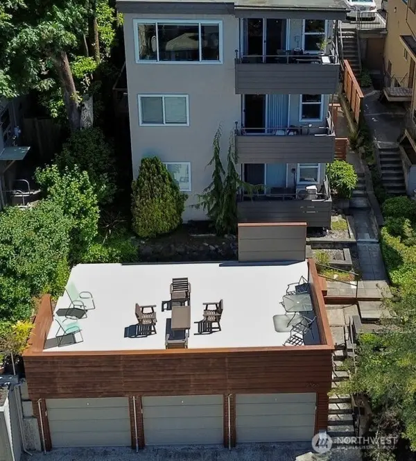 2366 E Yale Avenue E, Seattle, WA 98102