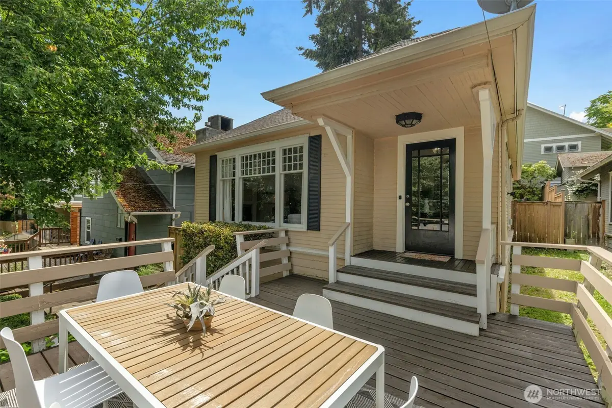 155 Florentia Street, Seattle, WA 98109 - #1
