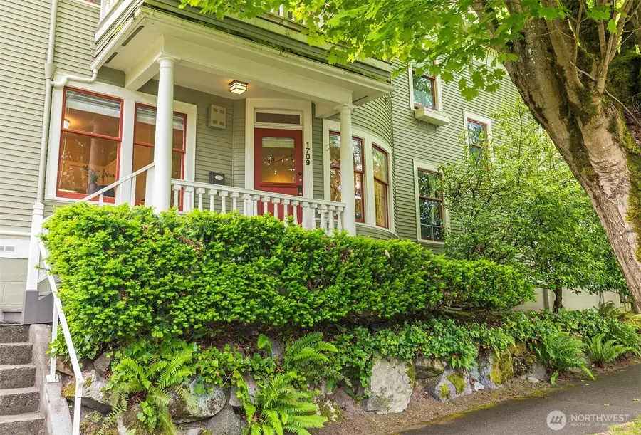 1709 E Republican Street #6, Seattle, WA 98112 - #2
