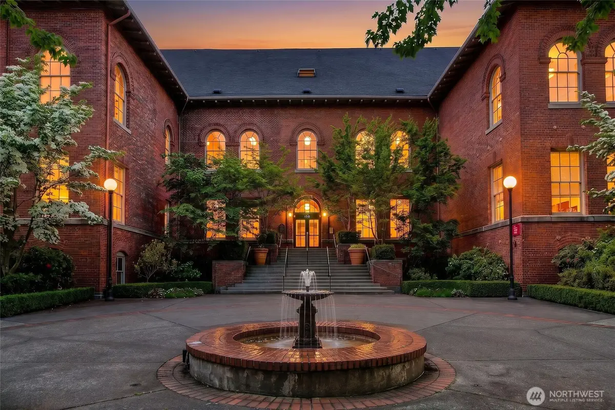 1401 5th Avenue W #306, Seattle, WA 98119 - #1