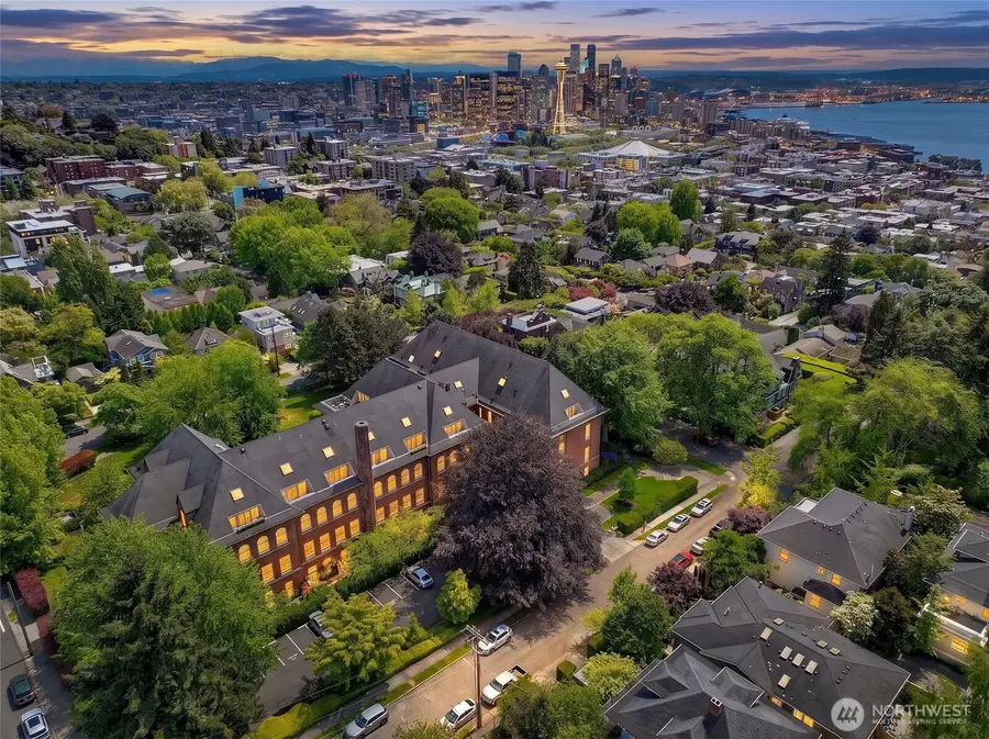 1401 5th Avenue W #306, Seattle, WA 98119 - #3