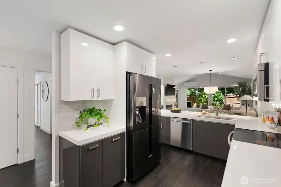 325 7th Avenue S, Kirkland, WA 98033 - #3