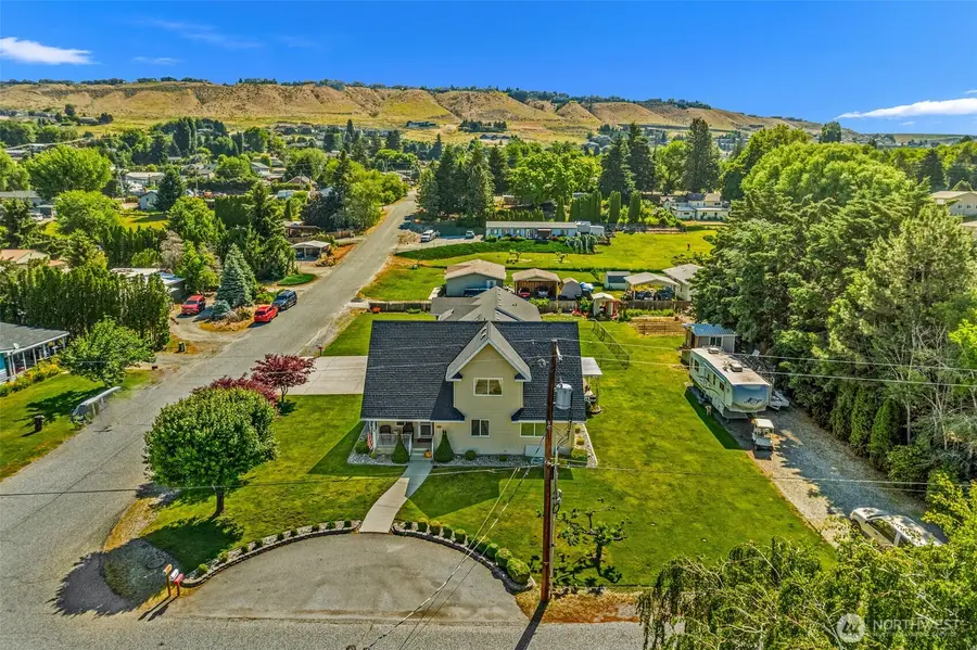 2509 NW Boston Avenue, East Wenatchee, WA 98802 - #2