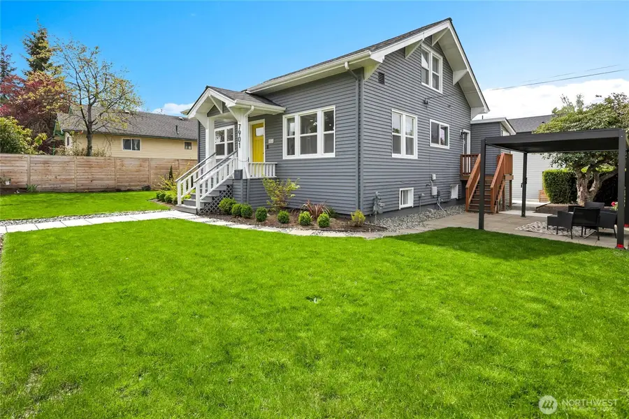 7901 16th Avenue Sw, Seattle, WA 98106 - #2