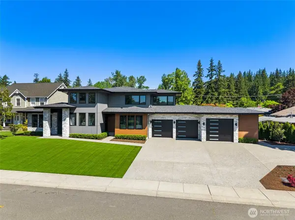 3709 E Connecticut Street, Bellingham, WA 98226