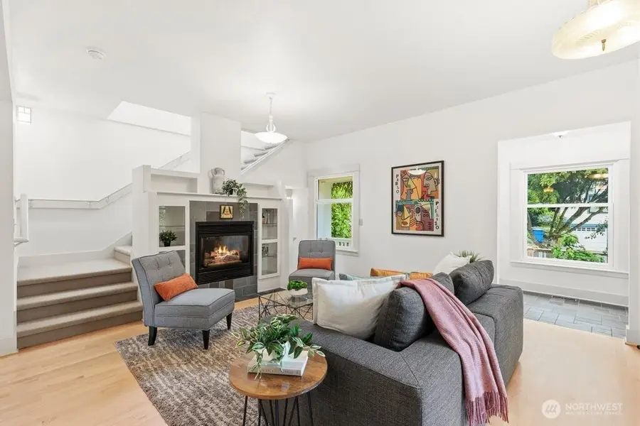 108 N 54th Street, Seattle, WA 98103 - #3